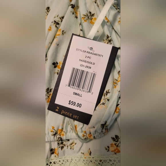 City Traingles Floral Dress Set (NWT) - Picture 11 of 11